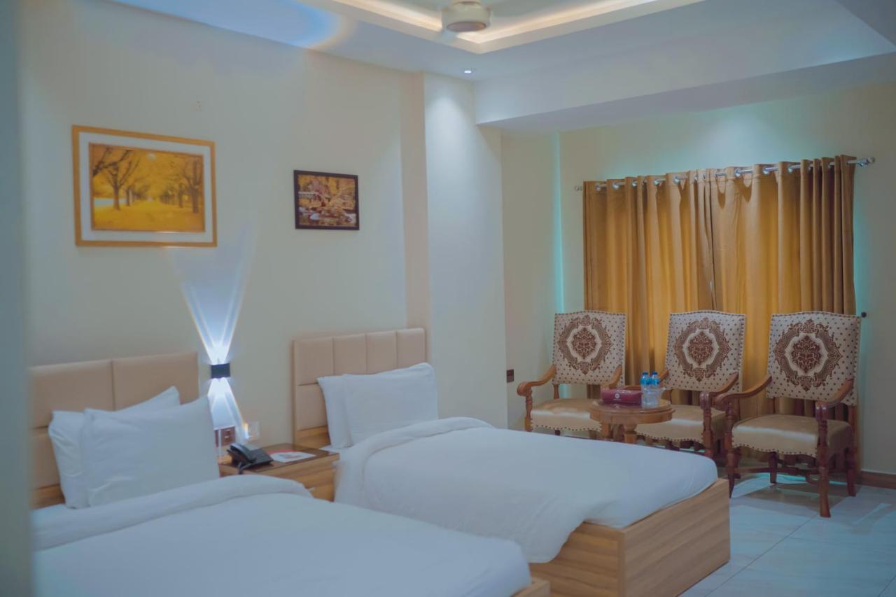 Hotel Pearl Inn Karachi Exterior photo